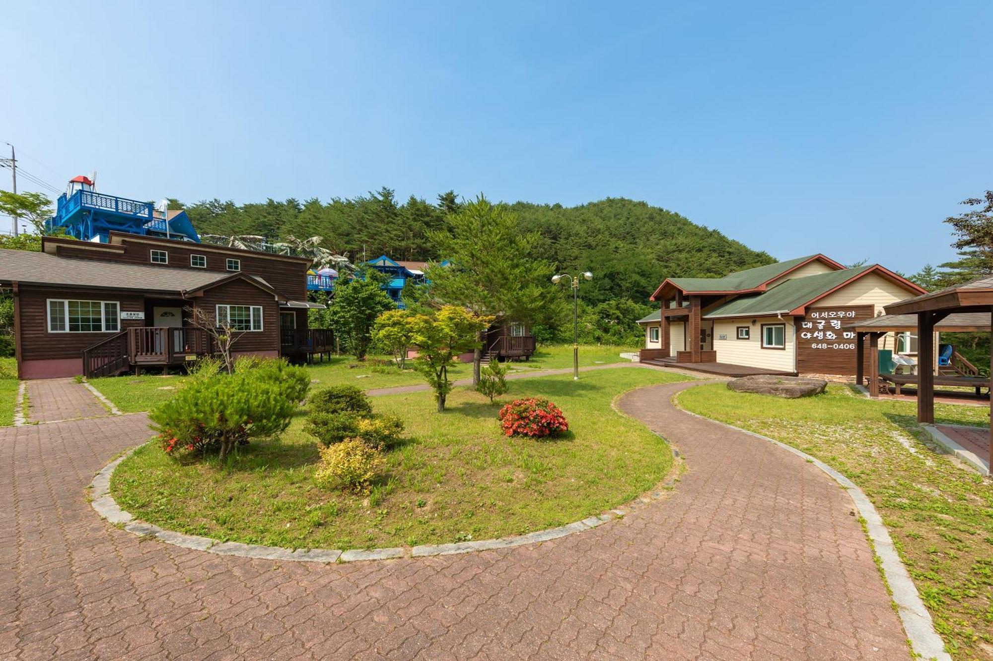 Gangneung Yasaenghwa Maeul Hotel Eksteriør billede